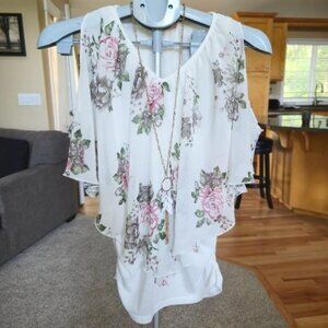 NWT MiniMe Maternity sz XL floral flutter poncho style chiffon top